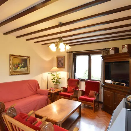 Semesterbostad Charming Holiday In Houffalize With Sauna Nadrin