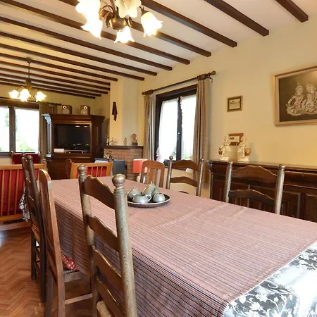 Charming Holiday In Houffalize With Sauna Casa de Férias